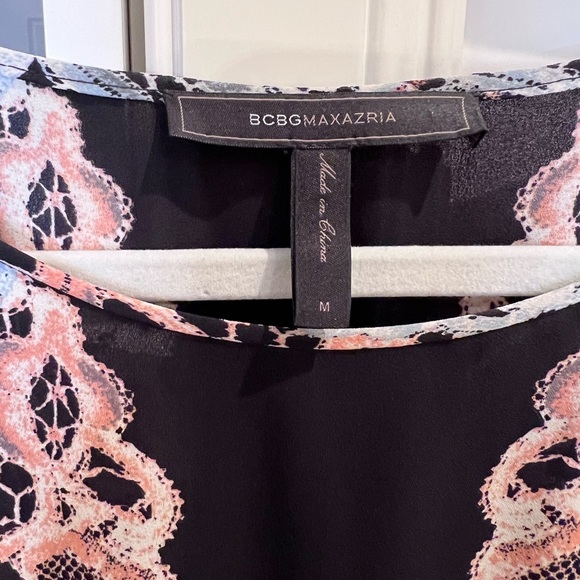 BCBGMaxAzria Black/Comb Lois Kimono Dress. - Picture 7 of 7